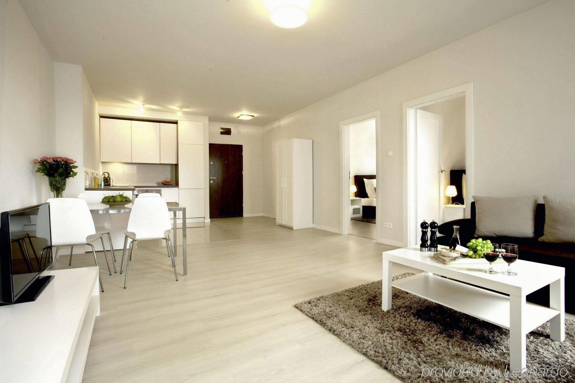 Platinum Apartments Varsóvia Exterior foto