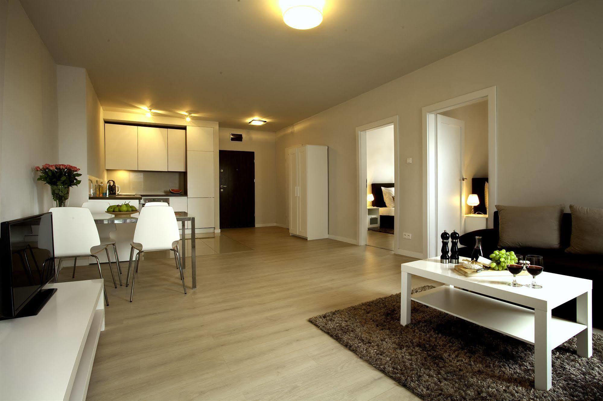 Platinum Apartments Varsóvia Exterior foto