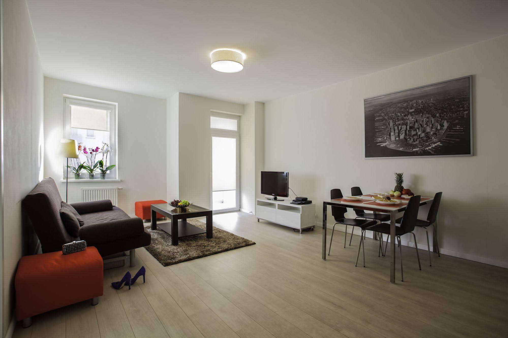 Platinum Apartments Varsóvia Exterior foto
